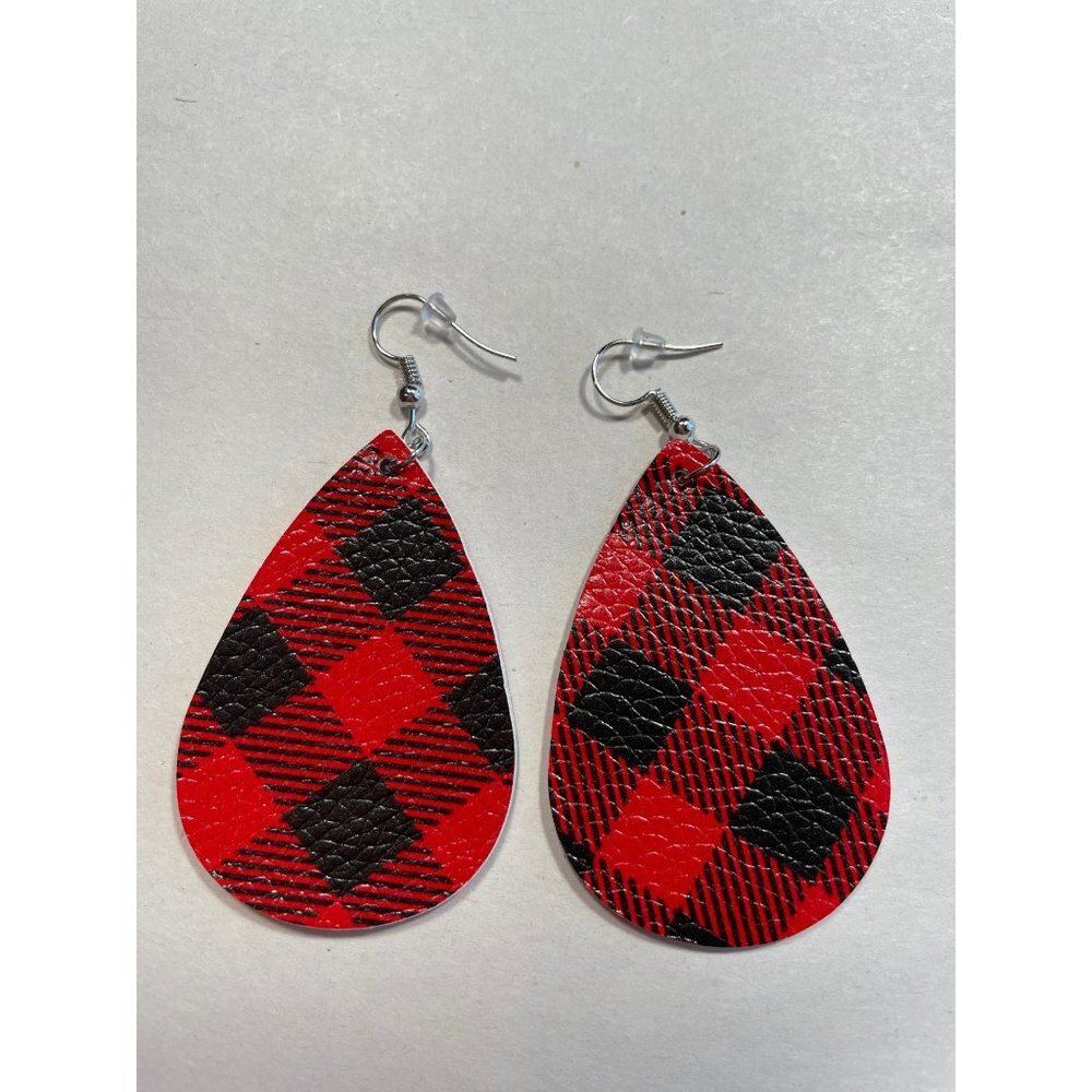 Red/Black Buffalo‎ Plaid Faux Leather Bohemian Teardrop Earrings New In Package